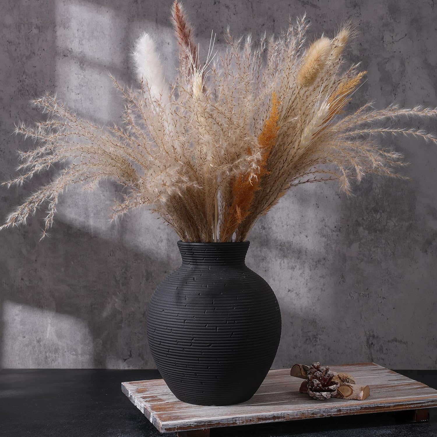 Black Retro Farmhouse Ceramic Flower Vase