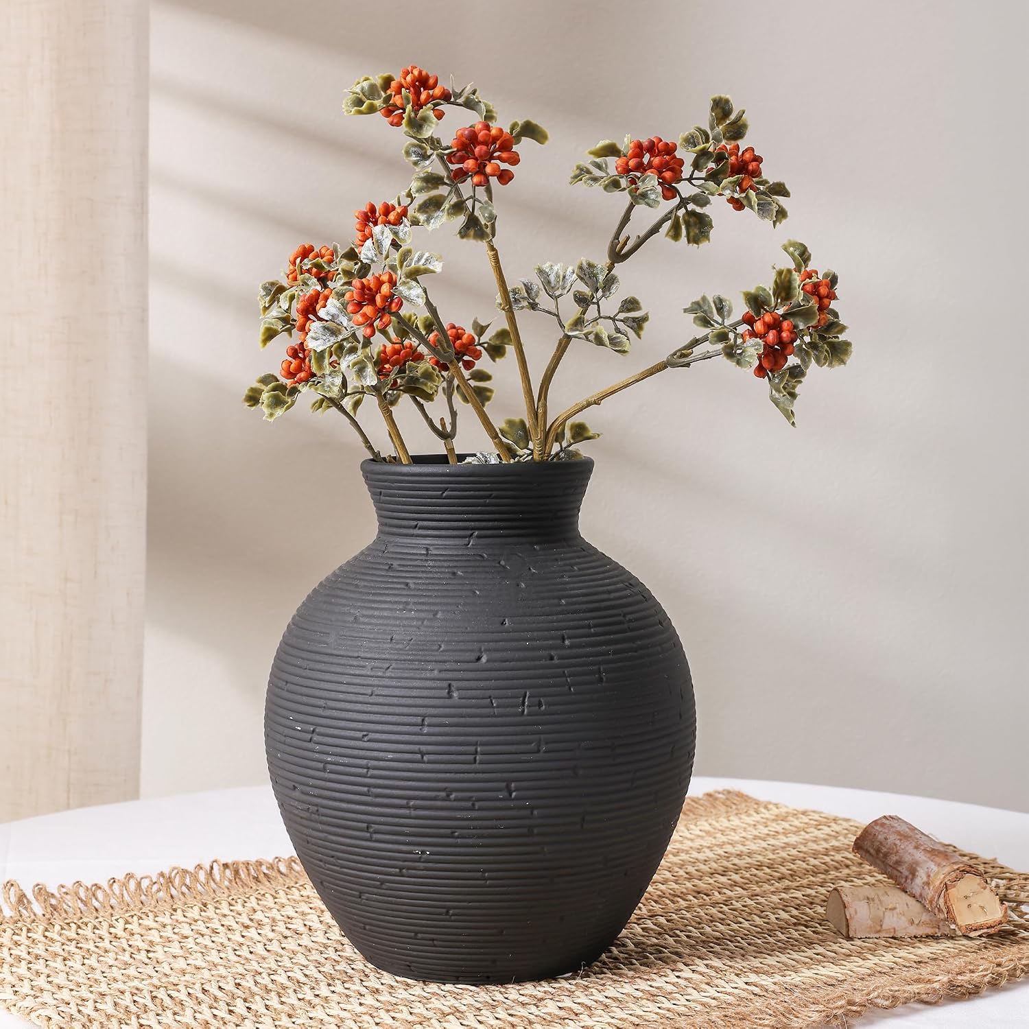 Black Retro Farmhouse Ceramic Flower Vase