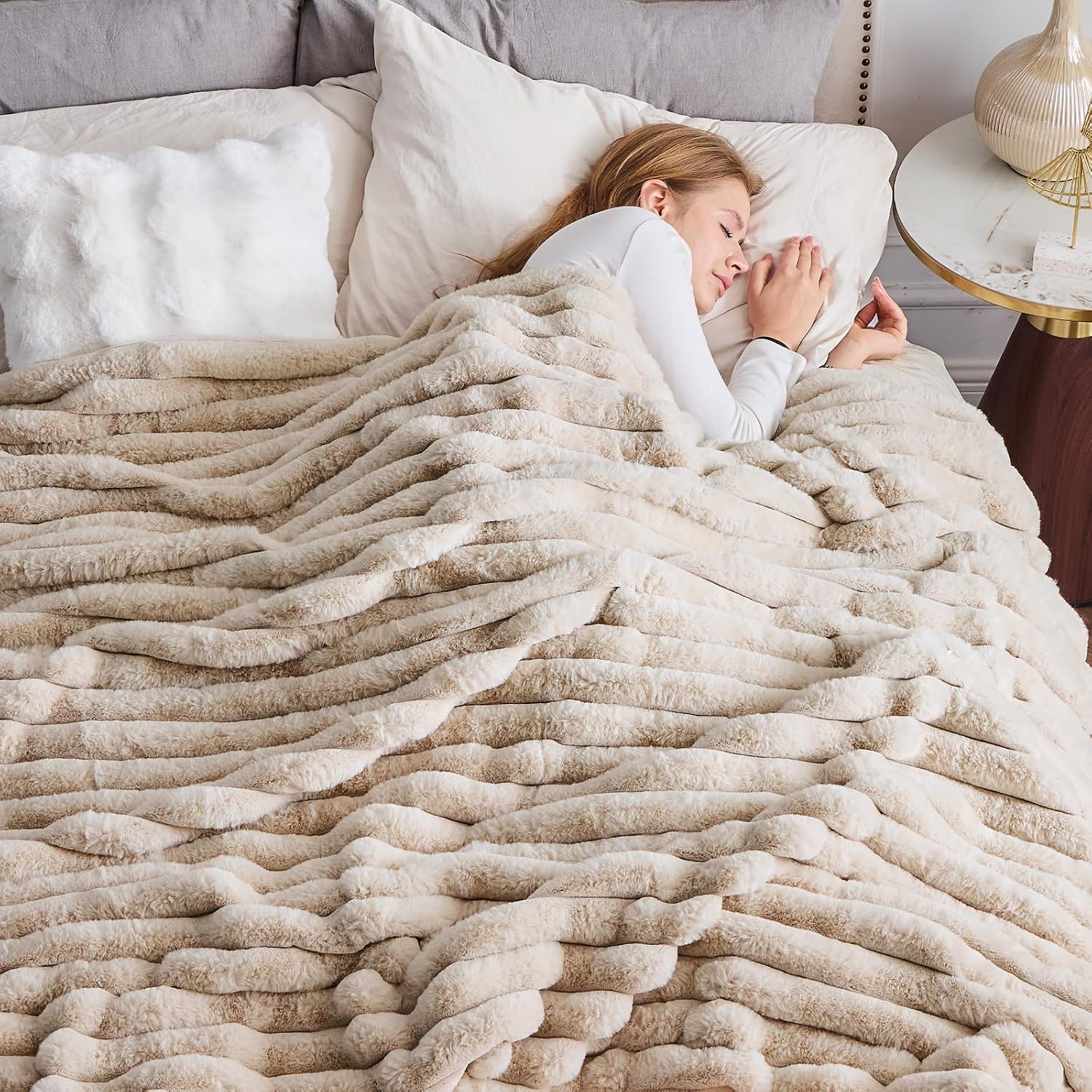 Linen Ribbed Faux Fur Warm Plush Throw Blanket